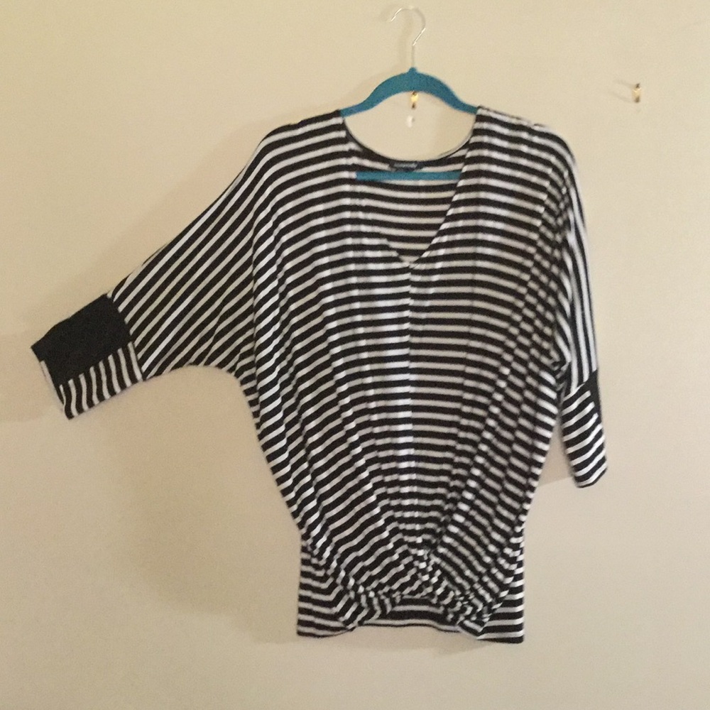 Black and white stripped V-neck